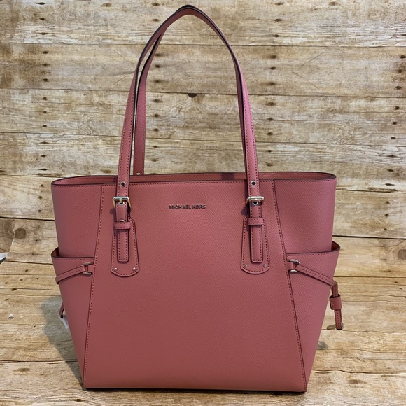 Michael Kors Handbags - Michael Kors voyager east west tote